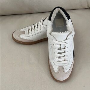 Women’s dolce vita Sneakers, 7.5